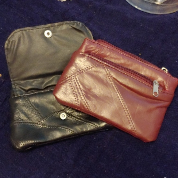 Wallets - Picture 1 of 4